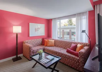 OPUS Hotel Vancouver hotel thumbnail 3