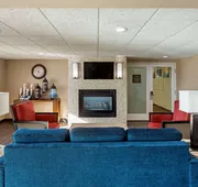 Comfort Inn & Suites Jackson - West Bend hotel detail image 3