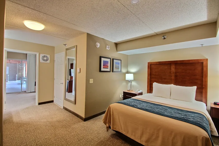 Comfort Inn & Suites Jackson - West Bend hotel detail image 6