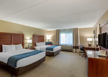 Comfort Inn & Suites Jackson - West Bend hotel thumbnail 8