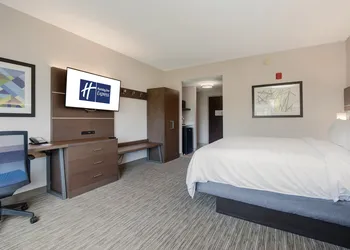 Holiday Inn Express Hotel & Suites Orlando - Apopka by IHG hotel thumbnail 4