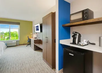Holiday Inn Express Hotel & Suites Orlando - Apopka by IHG hotel thumbnail 6