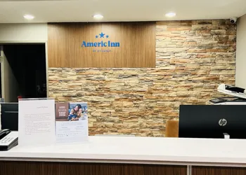 AmericInn by Wyndham Glendale/Milwaukee hotel thumbnail 4