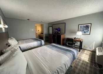 AmericInn by Wyndham Glendale/Milwaukee hotel thumbnail 8