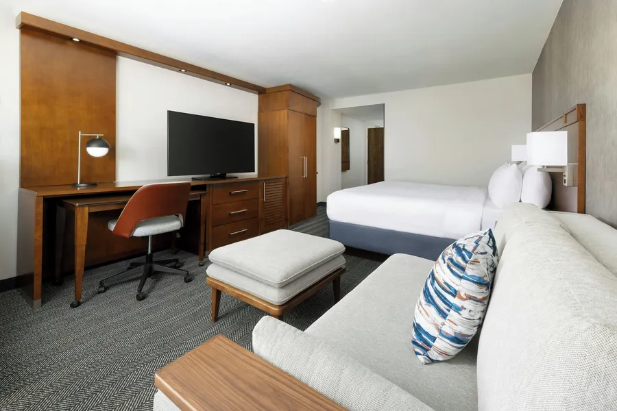 Courtyard by Marriott Los Angeles Woodland Hills hotel detail image 6