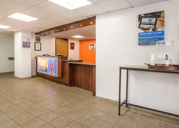 Motel 6 Prospect Heights, IL hotel thumbnail 2