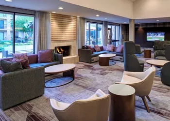Courtyard by Marriott Des Moines West Clive hotel thumbnail 3