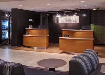 Courtyard by Marriott Des Moines West Clive hotel thumbnail 4