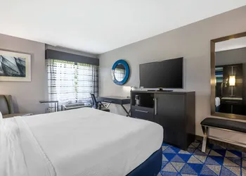 Best Western Plus Spartanburg hotel thumbnail 6