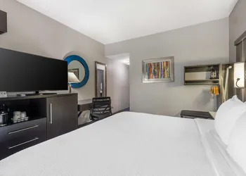 Best Western Plus Spartanburg hotel thumbnail 8
