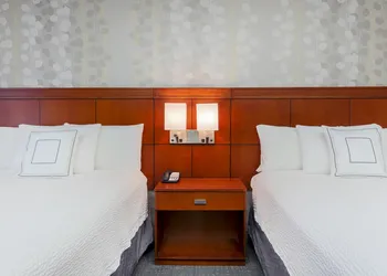Courtyard by Marriott Dallas Arlington South hotel thumbnail 3