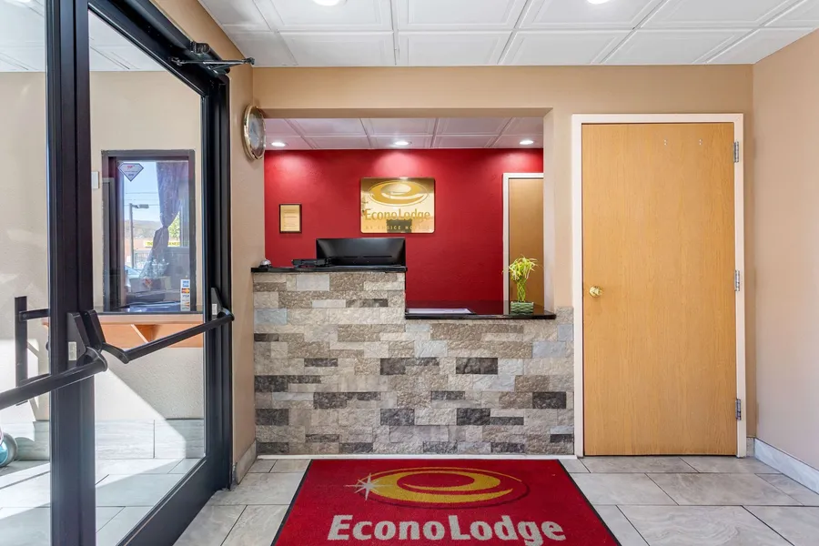 Econo Lodge Lookout Mountain hotel detail image 2