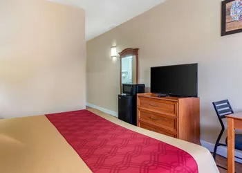 Econo Lodge Lookout Mountain hotel thumbnail 6