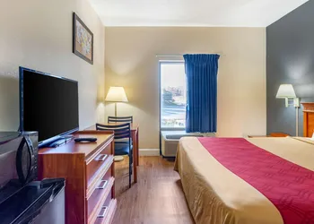 Econo Lodge Lookout Mountain hotel thumbnail 7