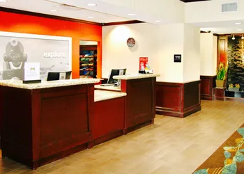 Hampton Inn & Suites San Antonio/Northeast I-35 hotel thumbnail 4