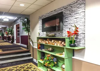 Ramada by Wyndham Jersey City hotel thumbnail 3
