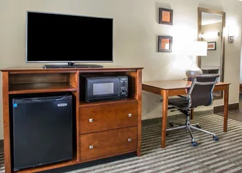 Comfort Inn Hammond I-94 hotel thumbnail 6