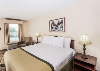 Baymont by Wyndham Valdosta at Valdosta Mall hotel thumbnail 8