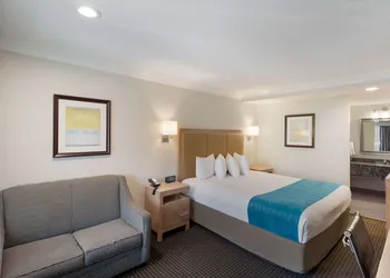 Best Western Woodland Hills Inn hotel thumbnail 8
