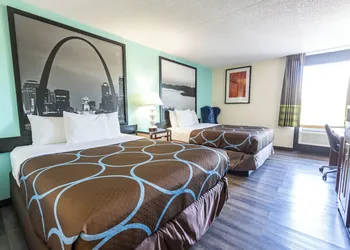Super 8 by Wyndham Branson/Andy Williams Theater hotel thumbnail 6