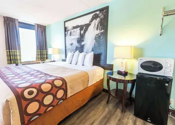 Super 8 by Wyndham Branson/Andy Williams Theater hotel thumbnail 8