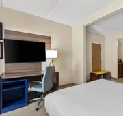 Comfort Suites Near Universal Orlando Resort hotel detail image 7