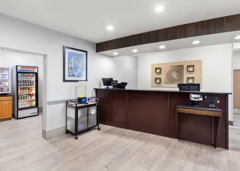 Comfort Suites Near Universal Orlando Resort hotel thumbnail 4