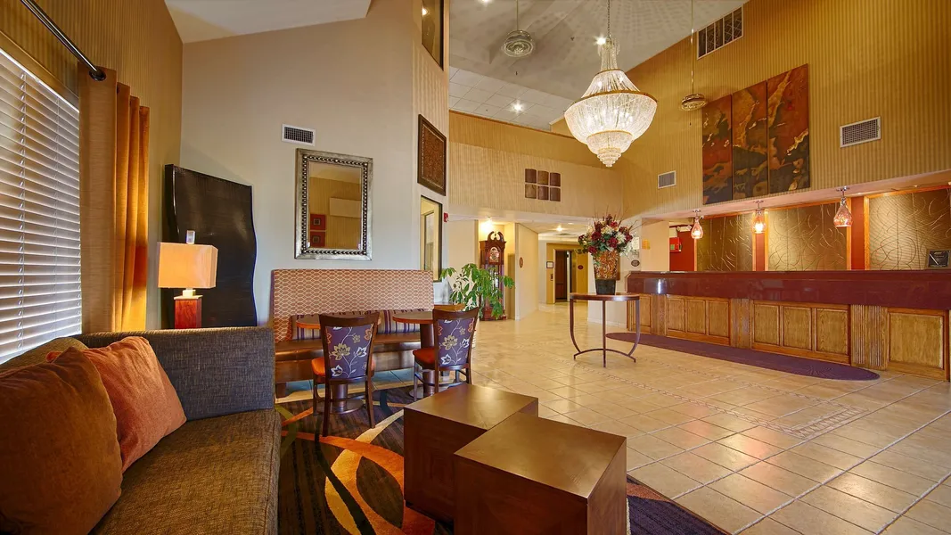 Best Western Plus Woodland Hills Hotel & Suites hotel detail image 2