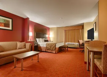 Best Western Plus Woodland Hills Hotel & Suites hotel thumbnail 4