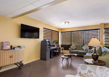 SureStay Hotel by Best Western St. Pete Clearwater Airport hotel thumbnail 2