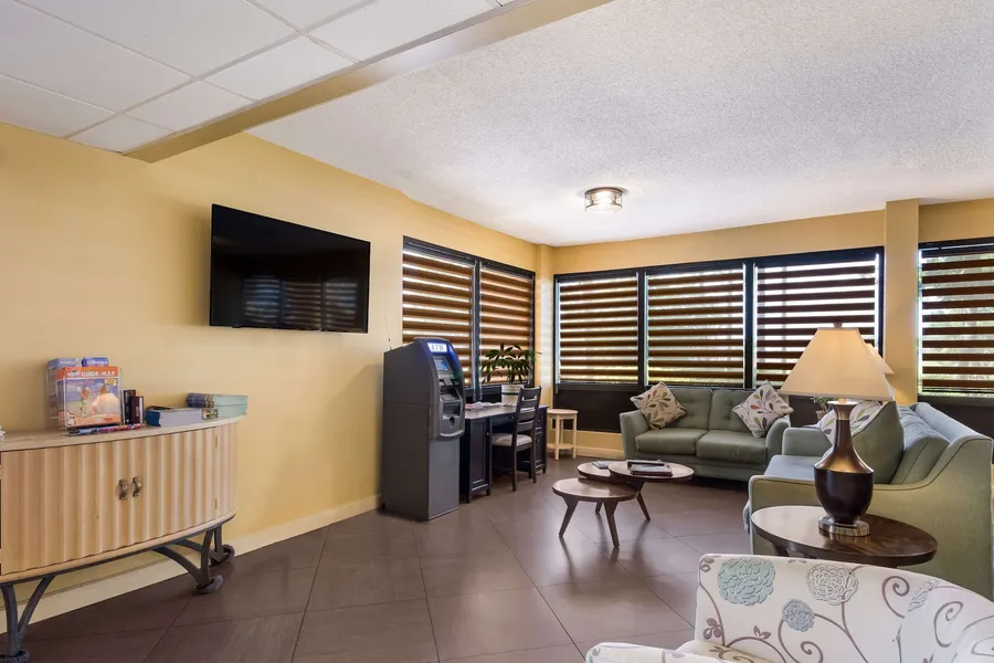 SureStay Hotel by Best Western St. Pete Clearwater Airport hotel detail image 2