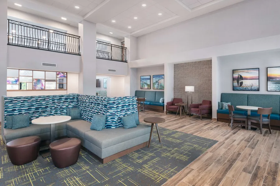 Hampton Inn & Suites Fort Myers Beach/Sanibel Gateway hotel detail image 2