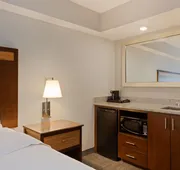 Hampton Inn & Suites Fort Myers Beach/Sanibel Gateway hotel detail image 5