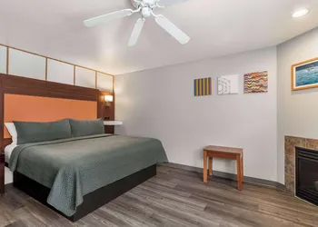 Travelodge by Wyndham Depoe Bay hotel thumbnail 7
