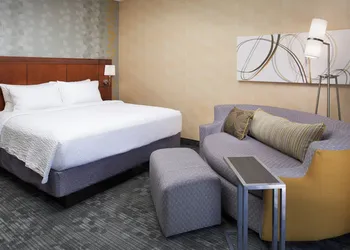 Courtyard by Marriott Detroit Dearborn hotel thumbnail 4