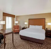 La Quinta Inn & Suites by Wyndham Las Vegas Red Rock hotel detail image 4