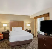 La Quinta Inn & Suites by Wyndham Las Vegas Red Rock hotel detail image 7