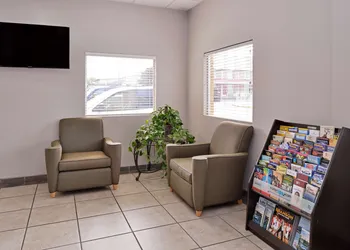 Americas Best Value Inn Tulsa at I-44 hotel thumbnail 4