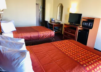 Americas Best Value Inn Tulsa at I-44 hotel thumbnail 7