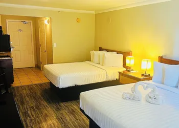 Aqua Beach Inn hotel thumbnail 3