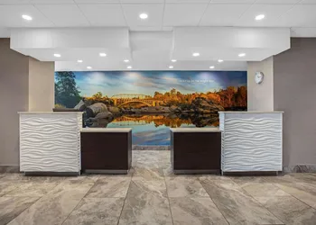 La Quinta Inn & Suites by Wyndham Rancho Cordova Sacramento hotel thumbnail 3