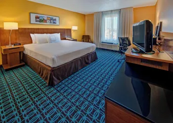 Fairfield Inn & Suites by Marriott Near Universal Orlando hotel thumbnail 4