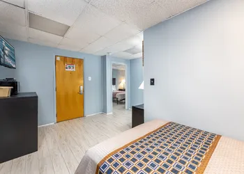 Hammock Inn & Suites - Jersey Shore hotel thumbnail 5