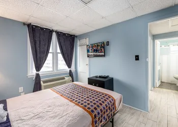 Hammock Inn & Suites - Jersey Shore hotel thumbnail 7