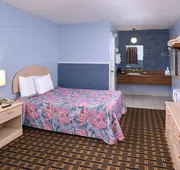 Americas Best Value Inn & Suites Branson - Near the Strip hotel detail image 4