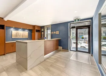 Quality Inn Centre-Ville hotel thumbnail 7