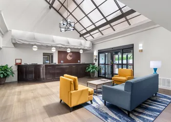 Comfort Inn & Suites Suwanee - Sugarloaf hotel thumbnail 5