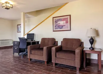 Quality Inn Hays I-70 hotel thumbnail 3