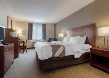 Quality Inn Hays I-70 hotel thumbnail 7