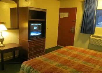 Affordable Hotel hotel thumbnail 3